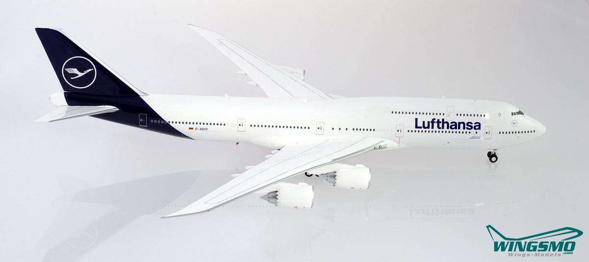 Herpa Wings Lufthansa Boeing 747-8 Intercontinental - new 2018 colors 559188