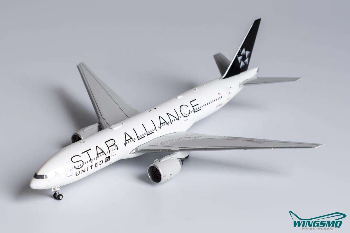 NG Models United Airlines Boeing 777-200ER star alliance N77022 72001