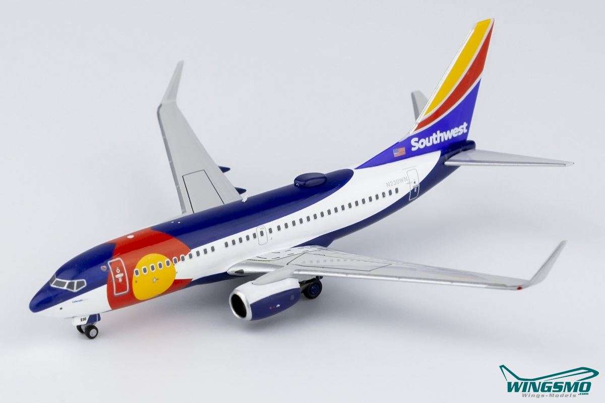 NG Models Southwest Airlines Boeing 737-700 N230WN 77021