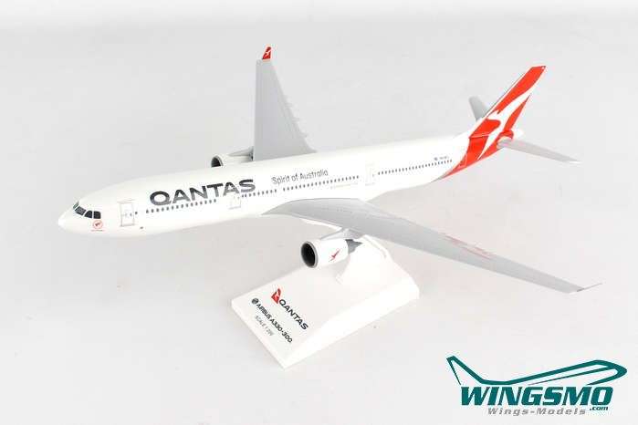 Skymarks Qantas Airbus A330-300 1:200 SKR928