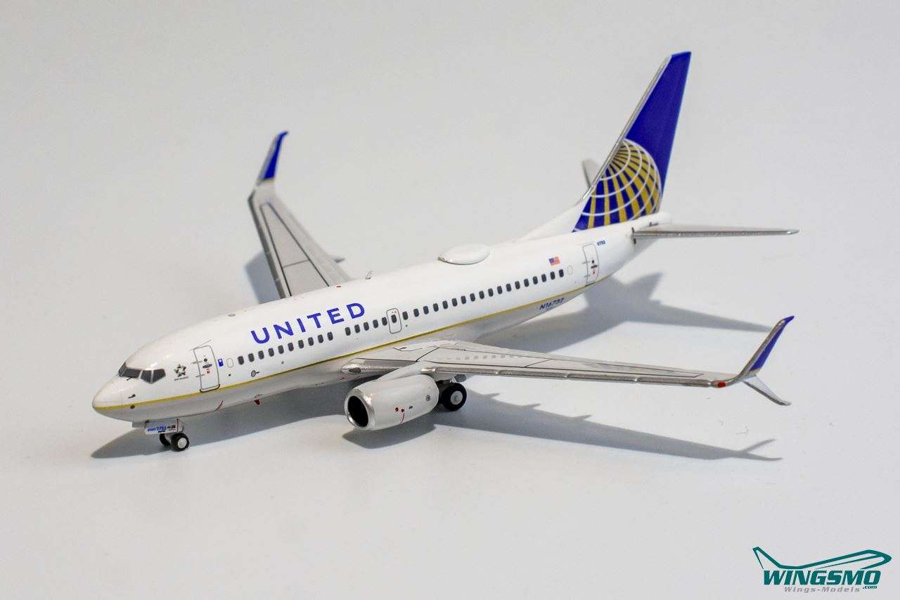NG Models United Airlines Boeing 737-700 77001