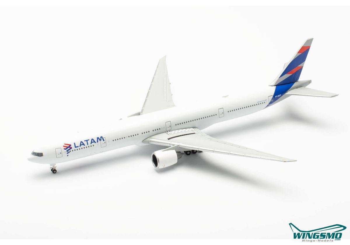Herpa Wings LATAM Airlines Brasil Boeing 777-300ER PT-MUF 537346