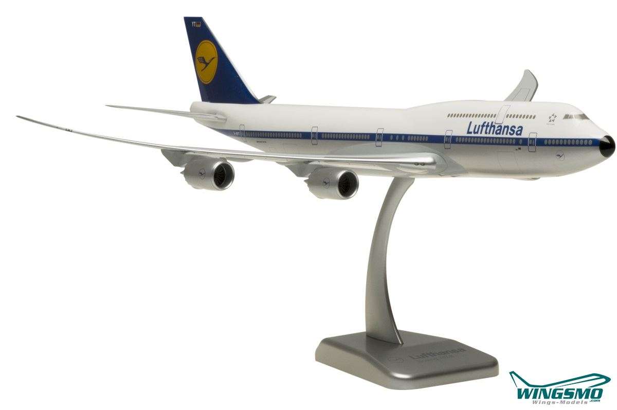 Limox Wings Lufthansa Boeing 747-8 D-ABYT LH35