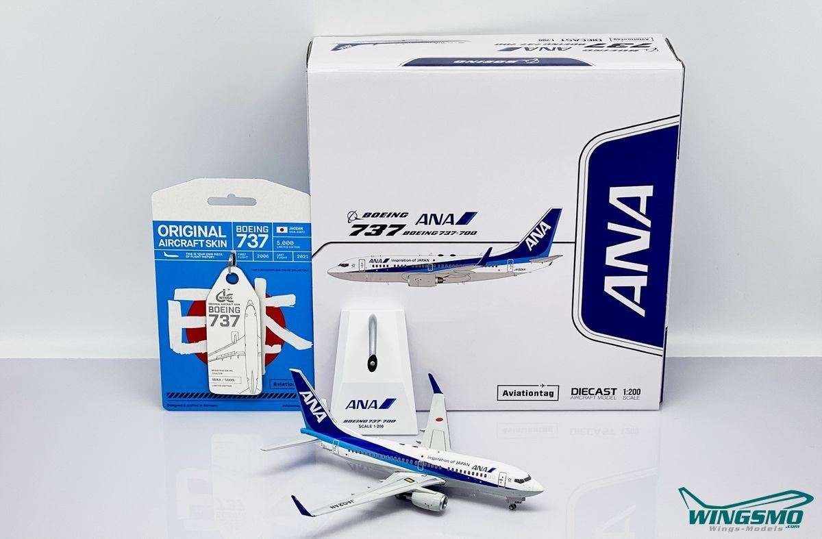 JC Wings All Nippon Airways Boeing 737-700 + Limited Edition Aviationtag JA02AN SA2023