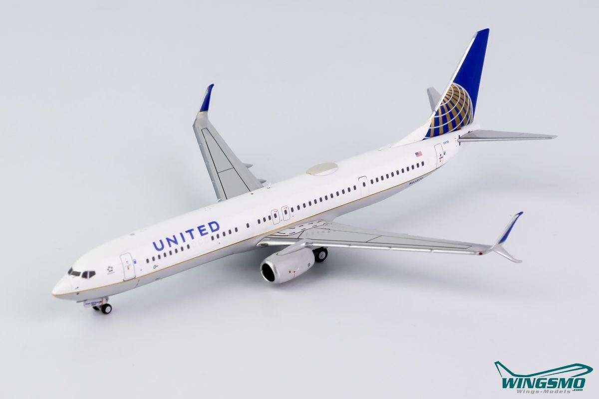 NG Models United Airlines Boeing 737-900ER/w N68843 79008