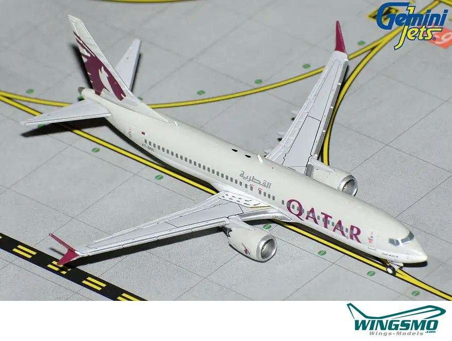 GeminiJets Qatar Boeing 737-MAX8 GJQTR2210