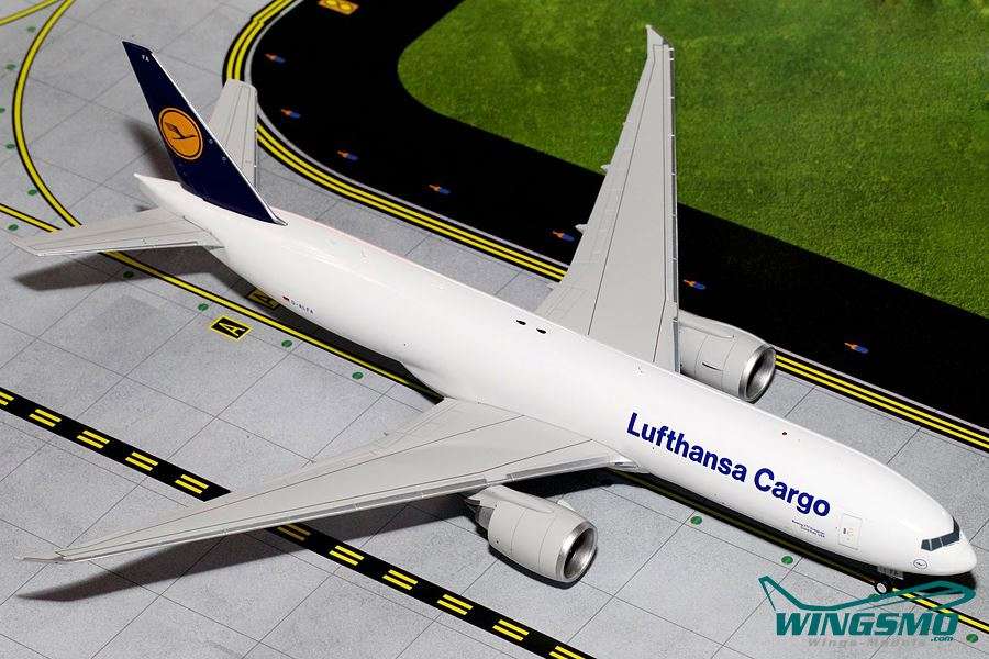 GeminiJets Boeing 777F Lufthansa Cargo Scale 1:200 G2DLH486
