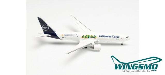 Herpa Wings Lufthansa Cargo Boeing 777F Cargo Human Care D-ALFI 535755
