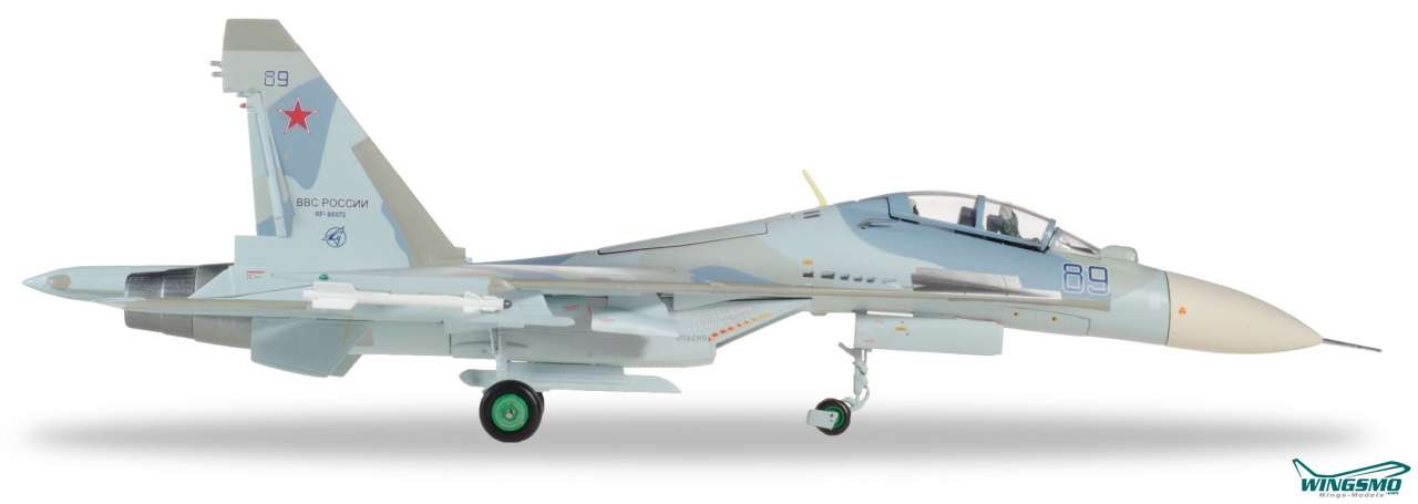 Herpa Wings Russian Air Force Sukhoi SU-30M2 - 27th Mixed Aviation Division - 38th Fighter Regiment,