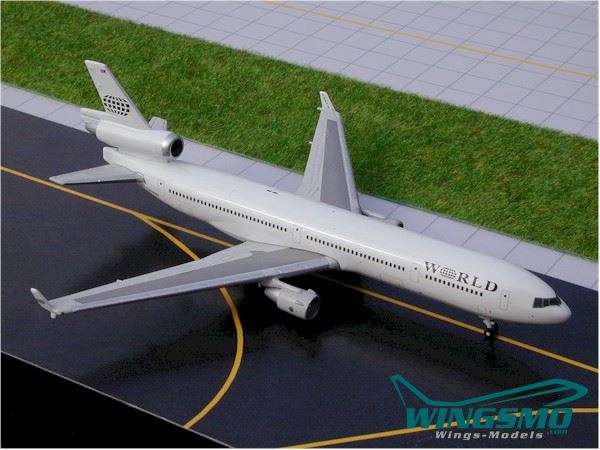 GeminiJets World Airways McDonnell Douglas MD-11 1:400 GJWOA152