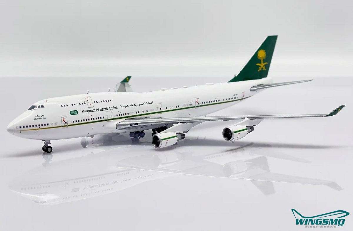 JC Wings Saudi Royal Aviation Boeing 747-400 HZ-HM1 LH4287