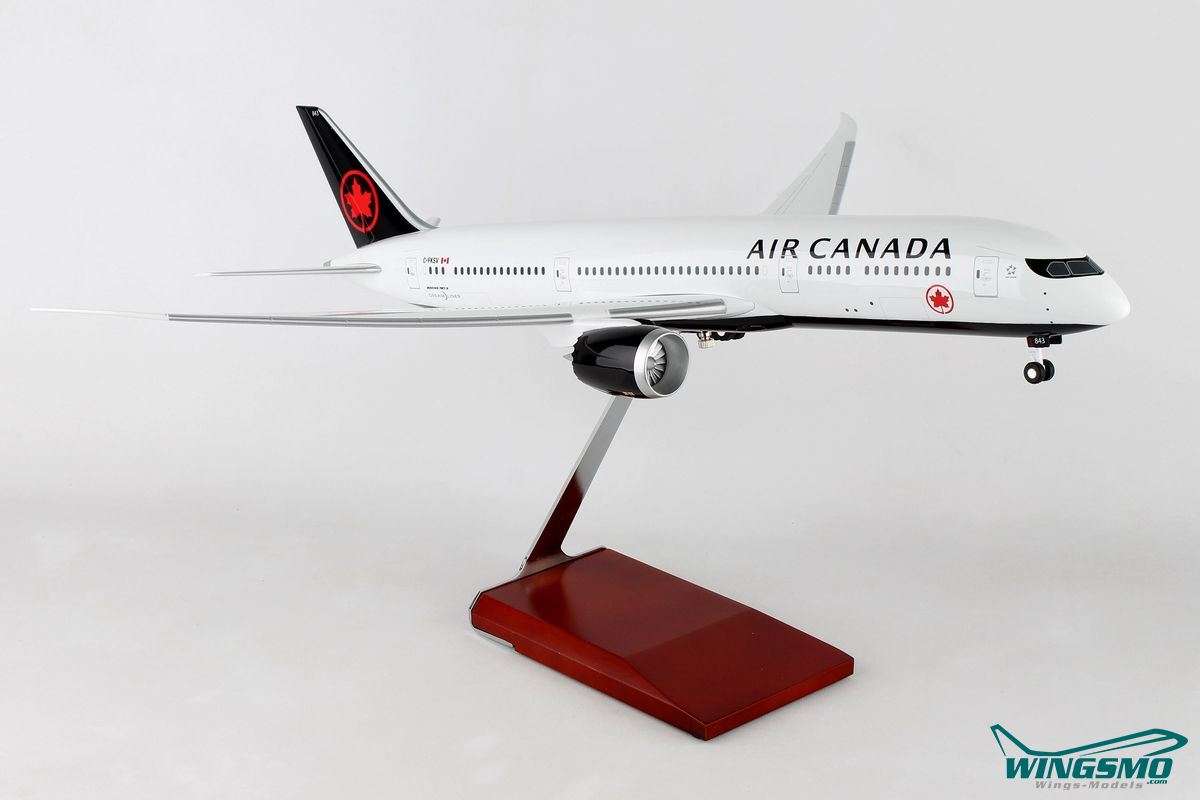 Skymark Air Canada Boeing 787-9 1:100 SKR9004