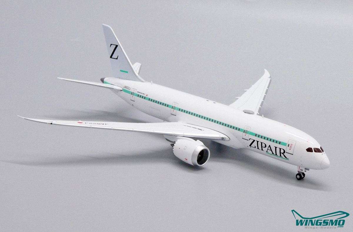 JC Wings Zip Air Boeing 787-8 Dreamliner EW4788004