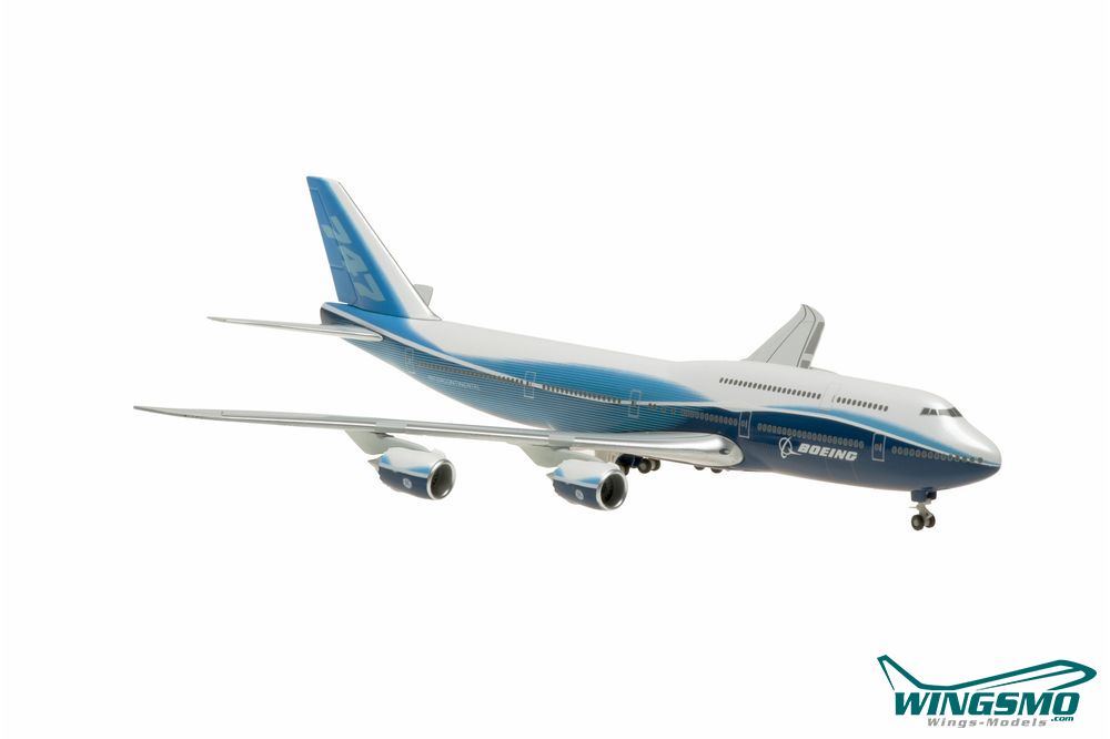 on Ground Version with no stand Boeing 747-8 1:400 Hogan Wings 40106 
