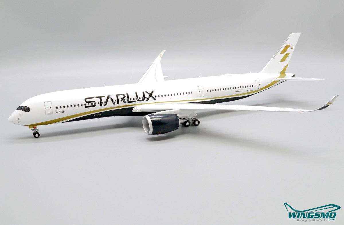 JC Wings Starlux Airbus A350-900XWB EW2359006