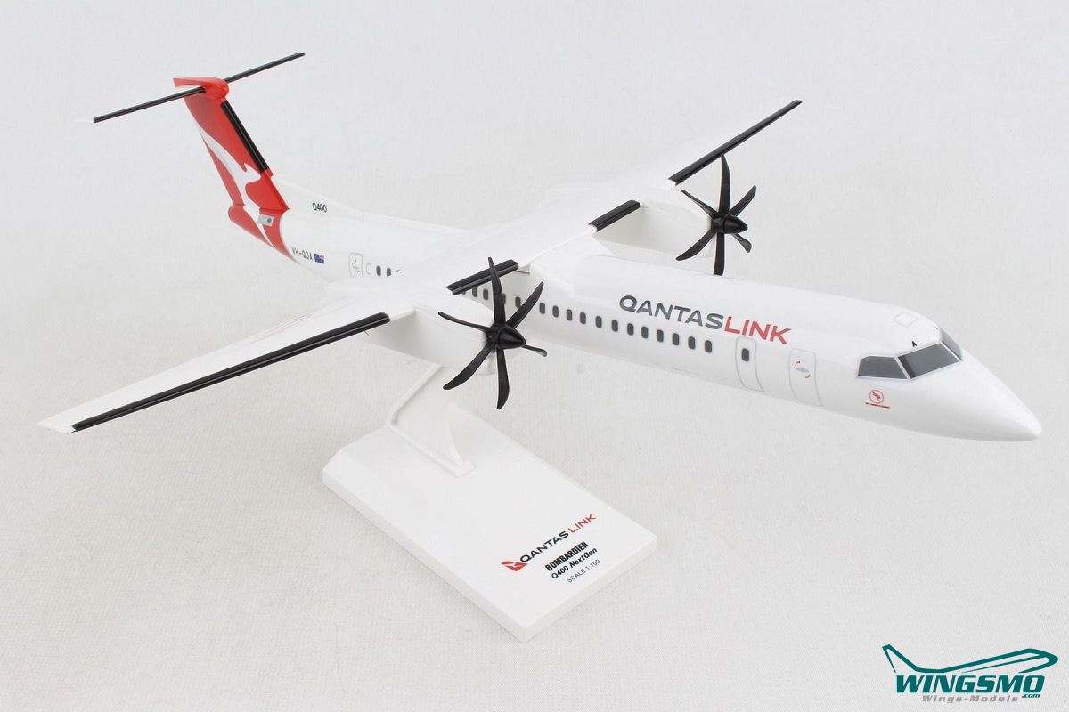 Skymarks Qantaslink New Livery Bombardier DHC-8-400 SKR1016