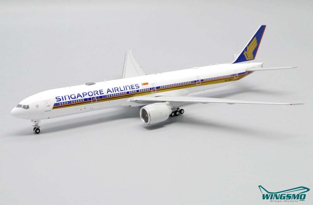 JC Wings Singapore Airlines Boeing 777-300ER 9V-SWY EW477W009