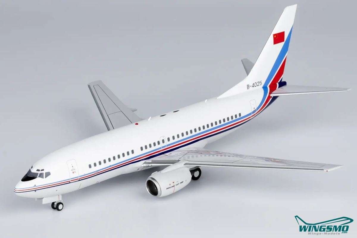NG Models PLA Air Force Boeing 737-700 B-4025 05001