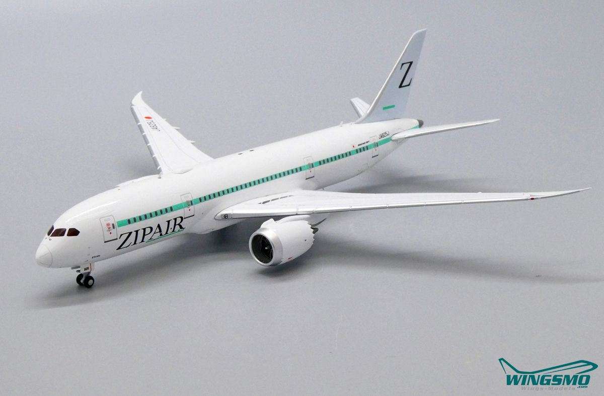 JC Wings Zip Air Boeing 787-8 Dreamliner JA825J EW4788005