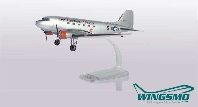 Herpa Wings U.S. Army Air Forces Douglas C-47A Skytrain - 86th Fighter Wing, 525th Fighter Squadron,