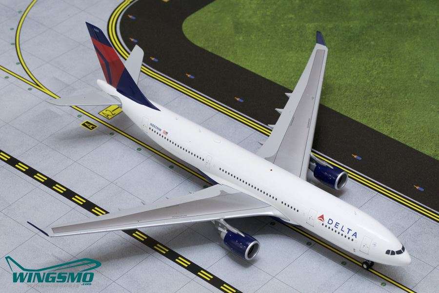 GeminiJets Delta Air Lines Airbus A330-200 1:200 G2DAL332