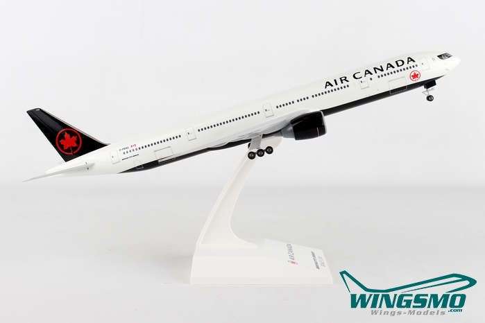 Skymarks Air Canada Boeing 777-300 new Livery 1:200 SKR955