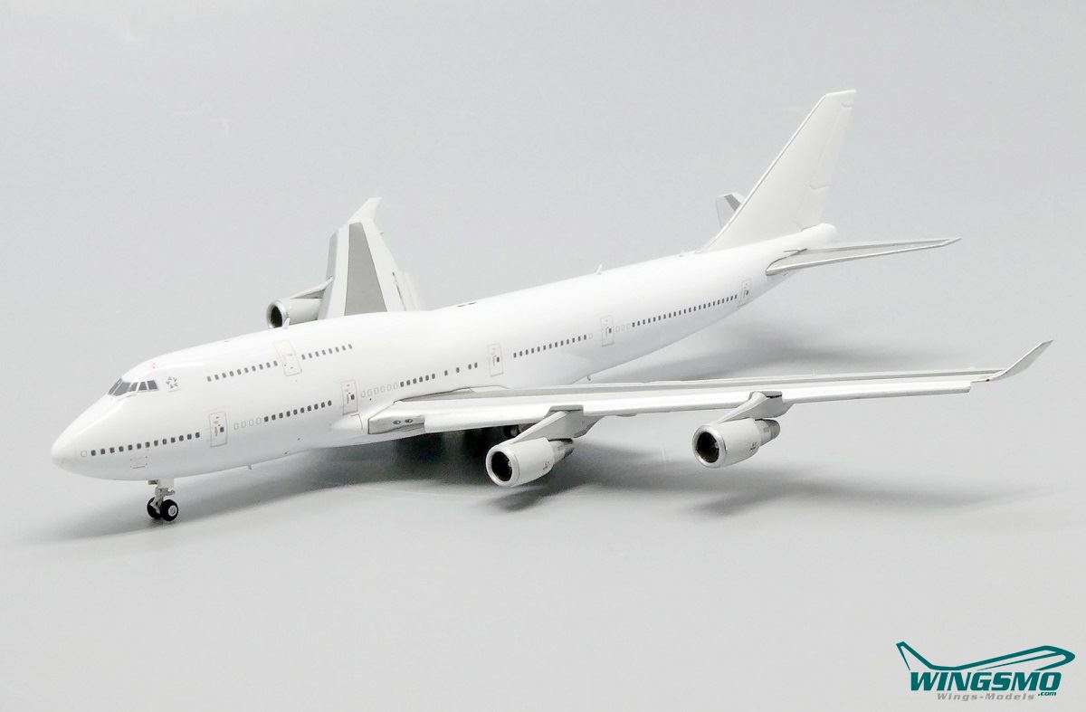 JC Wings Boeing 747-400 Blank Flaps Down Version BK2008A