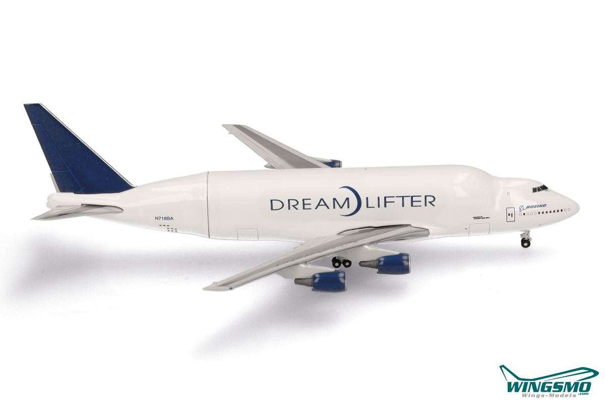 Herpa Wings Dreamlifter Boeing 747LCF N718BA 537360