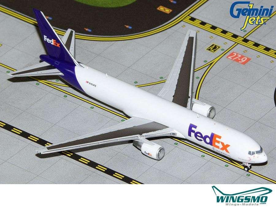 GeminiJets FedEx Express Boeing 767-300ERF N104FE GJFDX1994