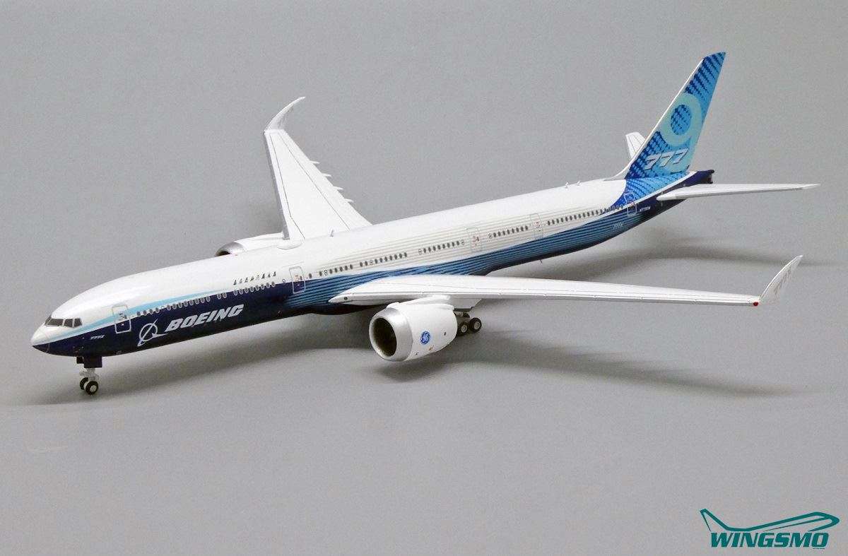 JC Wings Boeing 777-9X Boeing House Color Folded Version LH4160X