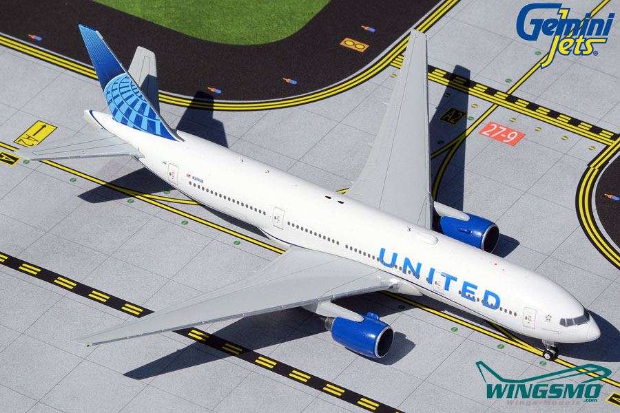GeminiJets United Airlines New Livery Boeing 777-200ER 1:400 GJUAL1939