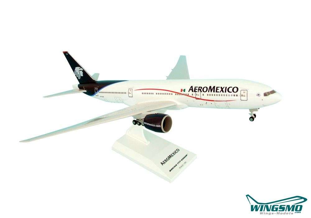 Skymarks Wings Boeing 777-200ER Aeromexico Scale 1/200 w/Gear SKR270