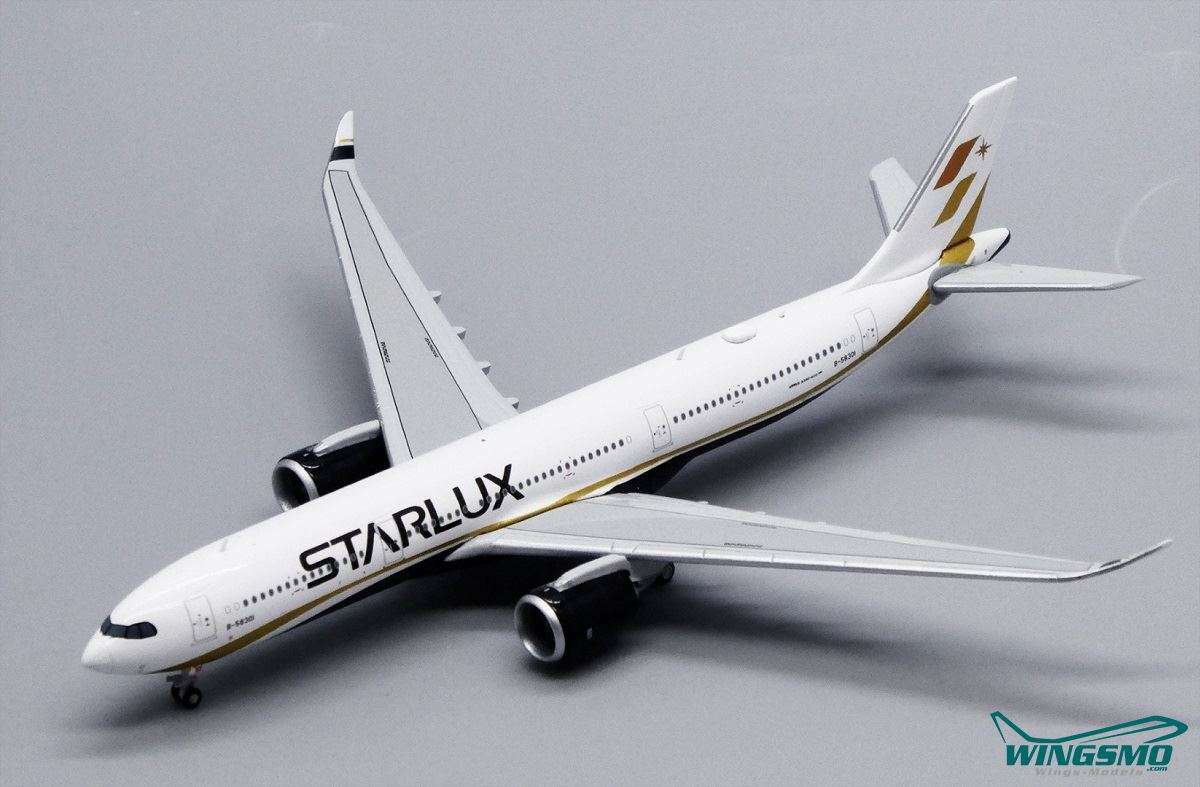 JC Wings Starlux Airlines Airbus A330-900neo B-58301 EW4339001