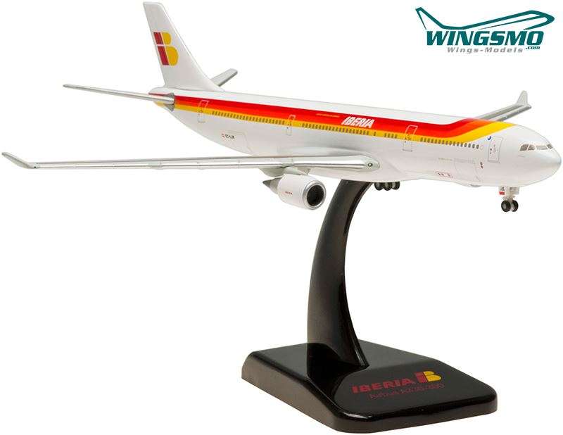 Hogan Wings Airbus A330-300 Iberia Scale 1:400 LI5422