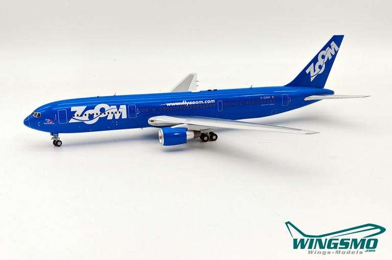 Inflight 200 Zoom Airlines Boeing 767-306/ER C-GZNC IF763Z41023