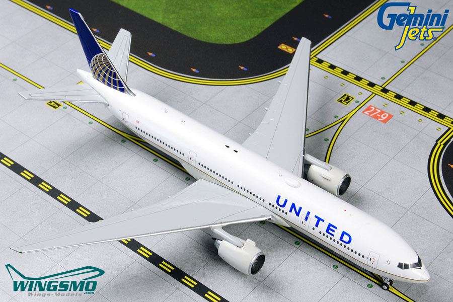 GeminiJets United Airlines Boeing 777-200ER 1:400 GJUAL1806